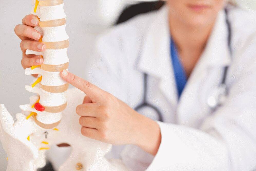 Médico sobre osteocondrose e sua prevenção